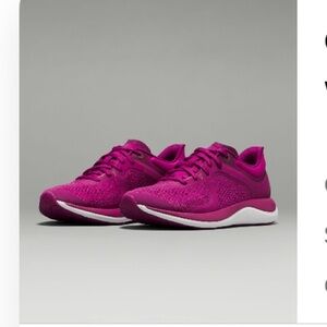 Lululemon Chargefeel Low Women's
Workout Shoe Size 8.5